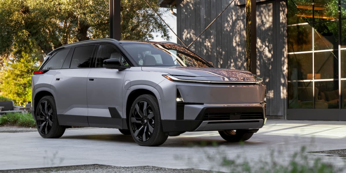 Lexus TZ Electric SUV Spotted Testing in Europe - Image 2
