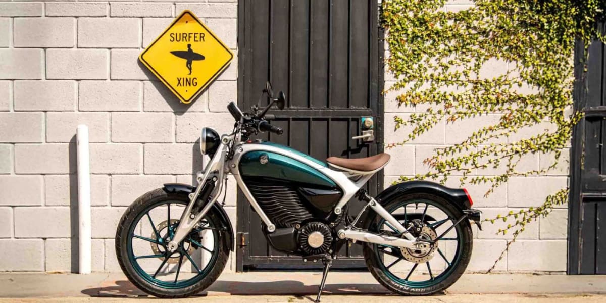 Royal Enfield Begins Delivering First Electric Motorcycle - Image 2