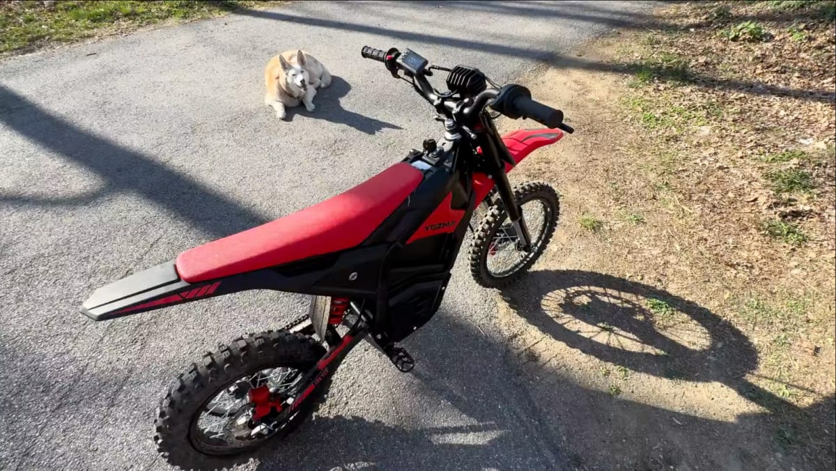 $1,200 Electric Dirt Bike Brings Off-Road Fun to Families - Image 2