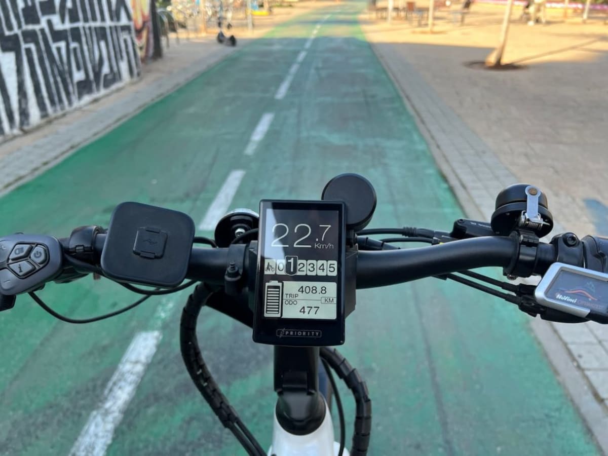 E-Bike Rider Rediscovers Joy of Pedaling After 15 Years - Image 5