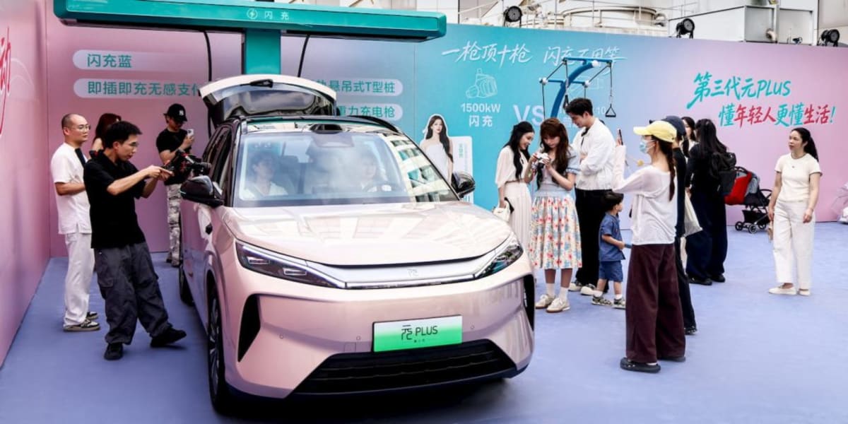 BYD's $18K Electric SUV Charges in 5 Minutes - Image 5