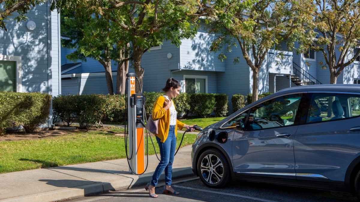 2,500 EV Chargers Coming to Apartments Starting 2026 - Image 2