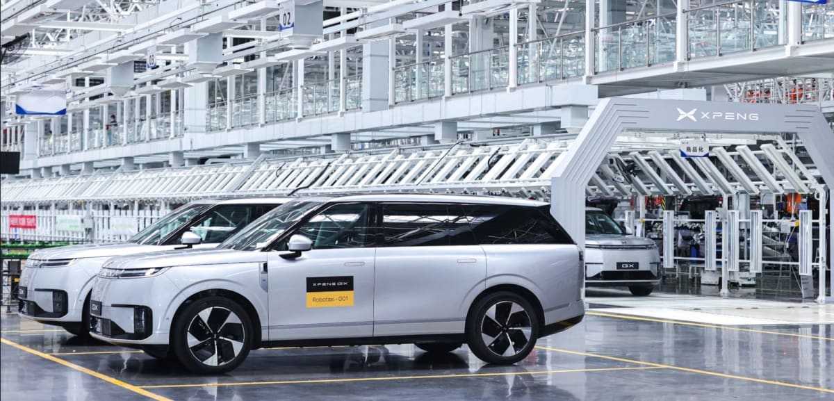 China's XPeng Produces First Mass-Market Robotaxi - Image 2
