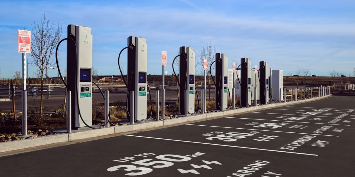 Electrify America Simplifies Charging Payments for EV Drivers - Image 2