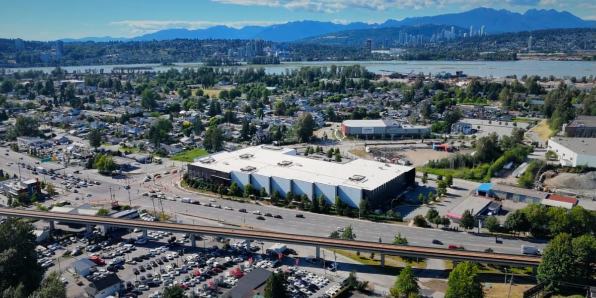Vancouver Opens World's Largest EV Battery Reuse Plant - Image 2