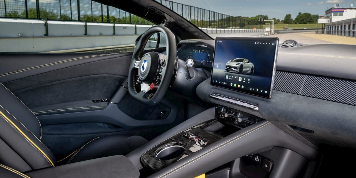 BYD's $193K Electric Supercar Beats Lamborghini in Drag Race - Image 5