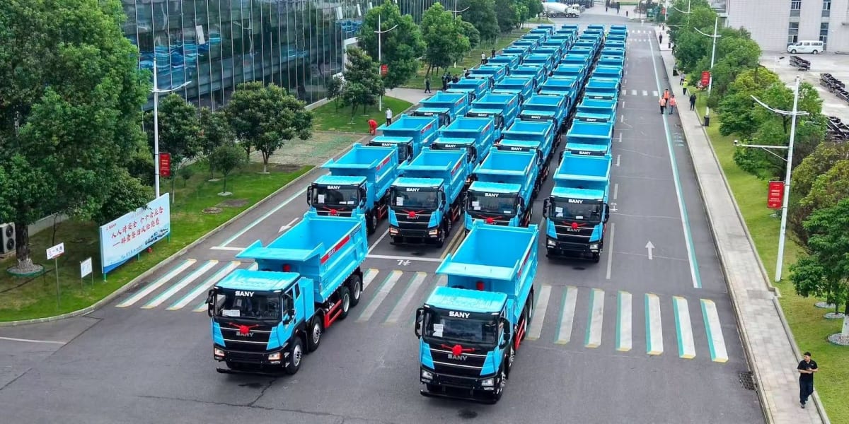 Chinese Firm Ships 800 Electric Construction Vehicles in a Month - Image 2