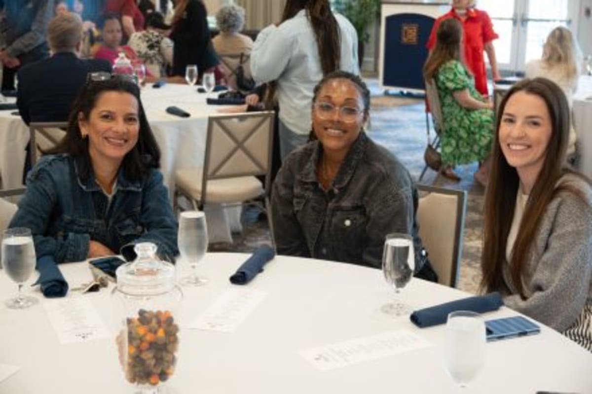 Elon University Student Life Team Honored for Impact Year - Image 2