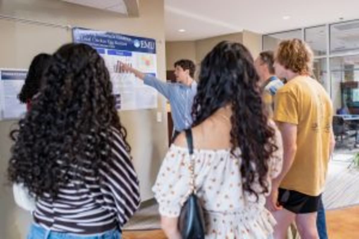 EMU Launches Art Therapy Minor to Help Healing - Image 5