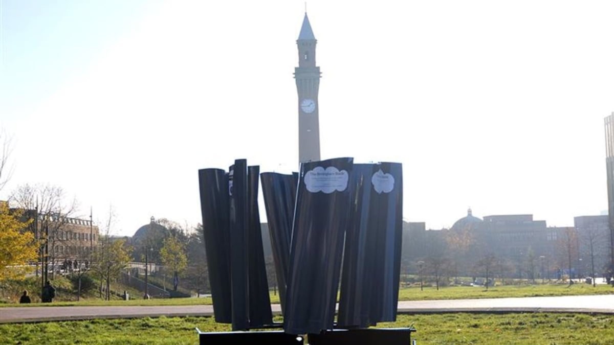 Innovative AI-designed wind turbine prototype called Birmingham Blade for urban power generation