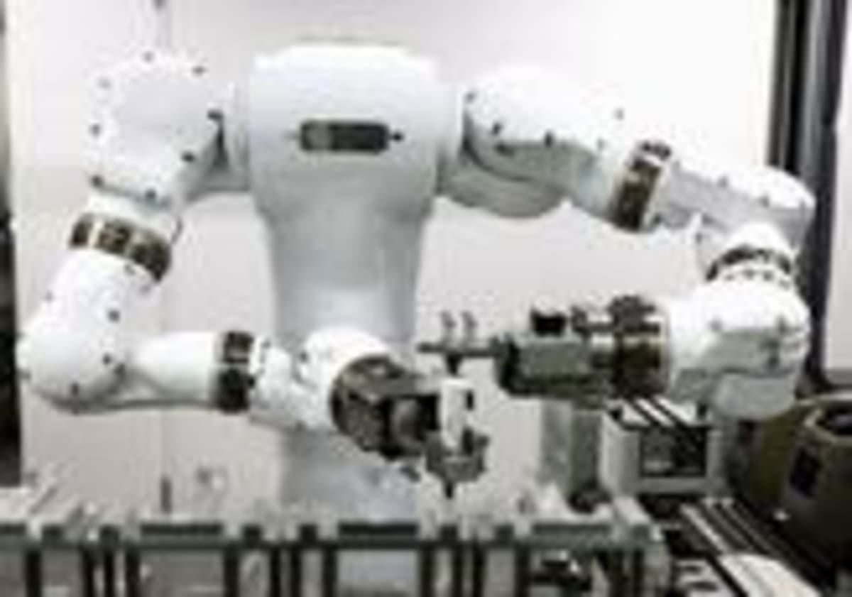 Japan Opens First Fully Unmanned Research Lab with AI Robots - Image 5