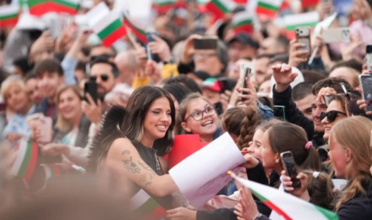 Bulgaria Wins First Eurovision, Thousands Celebrate in Sofia - Image 3