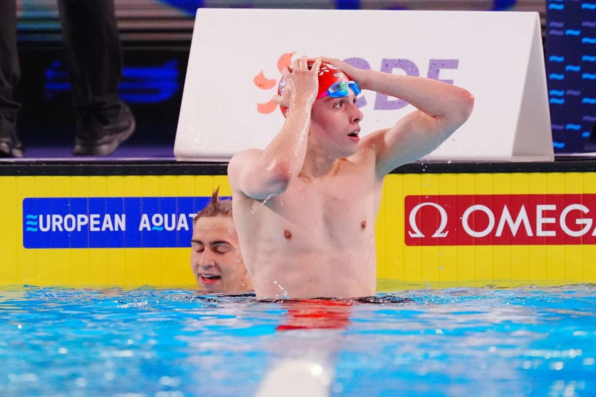19-Year-Old Sara Curtis Breaks Her Own World Record Twice - Image 5