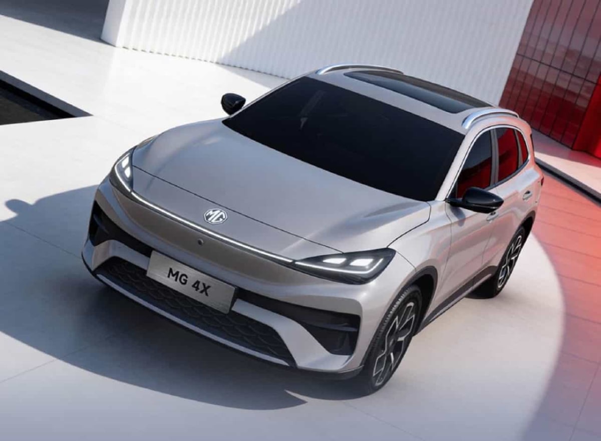 MG4X SUV Gets Battery That Charges in 21 Minutes