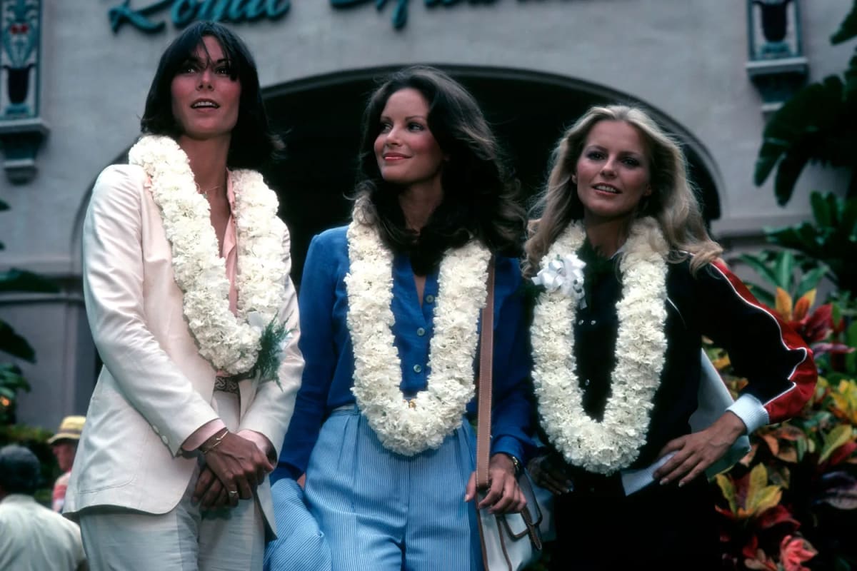 Charlie's Angels Stars Reunite After 50 Years - Image 4