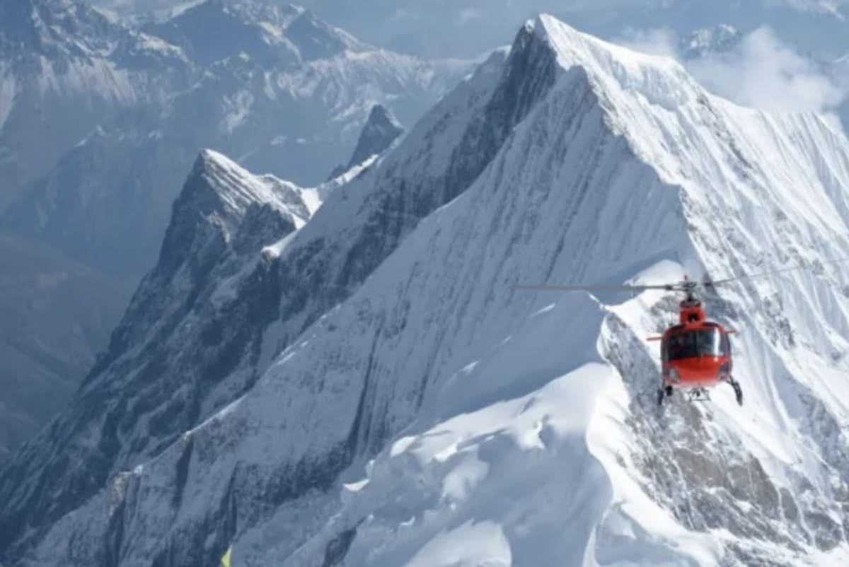 Swiss Pilots Pull Off Highest Helicopter Rescue Ever