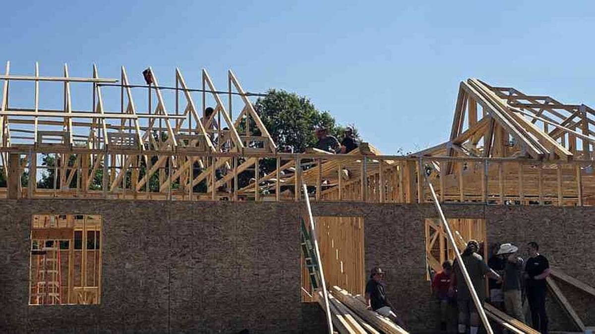 170 Volunteers From 10 States Build Christian School in Week - Image 5