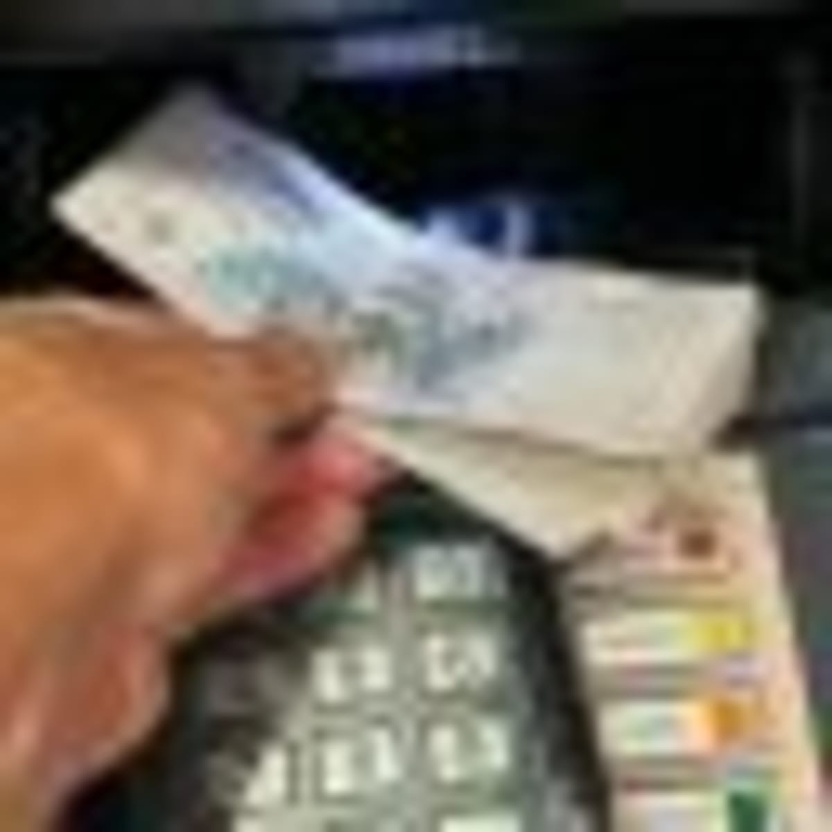 Four Astronauts Launch on Historic Moon Mission - Image 3