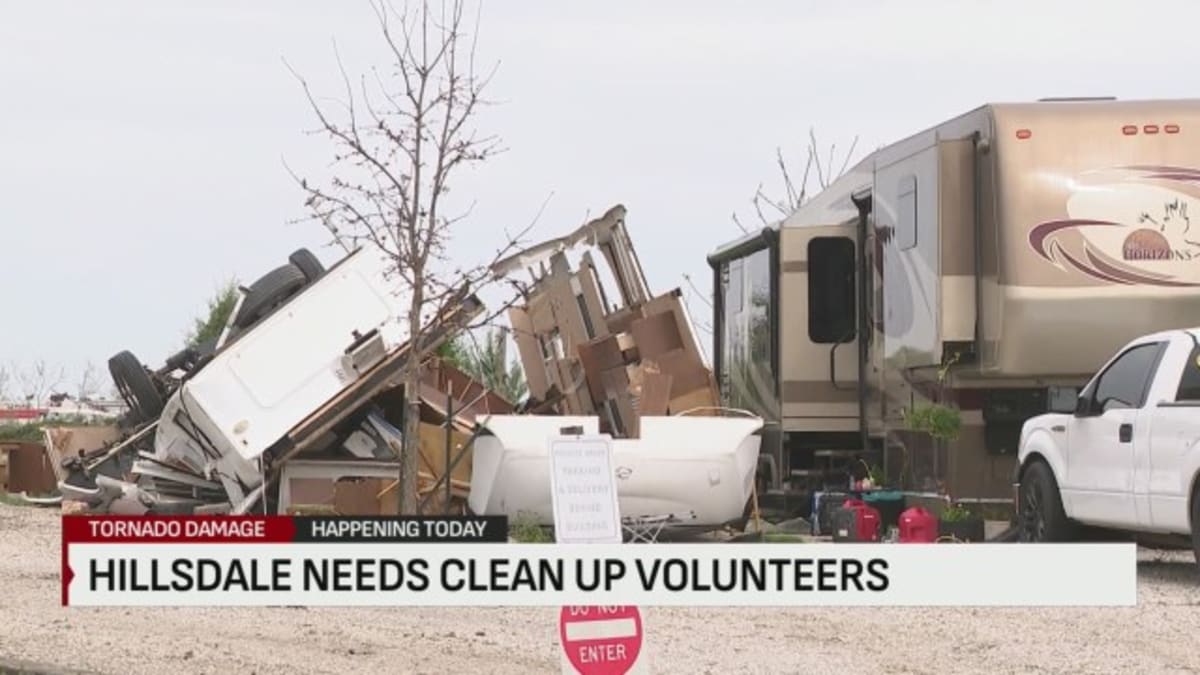Hillsdale Tornado: Volunteers Rally After 115 MPH Winds - Image 2