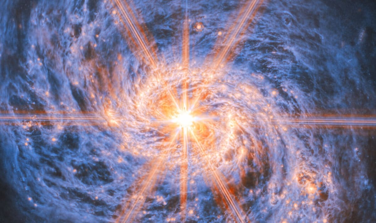 James Webb Reveals Stunning Galaxy 45 Million Light-Years Away - Image 2