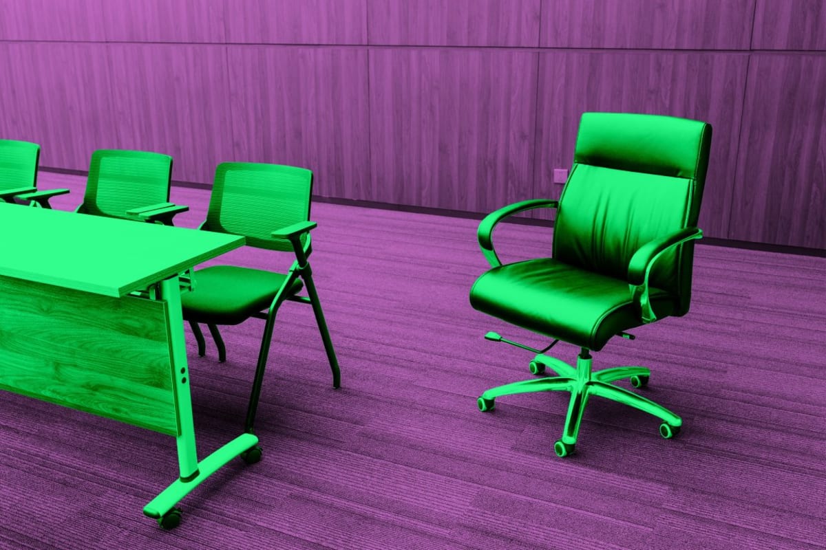 Companies Keeping Workers See Same Gains as AI Replacements - Image 2
