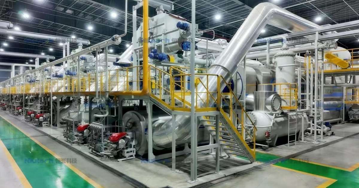 China Builds Massive Plant That Turns Plastic Into Jet Fuel