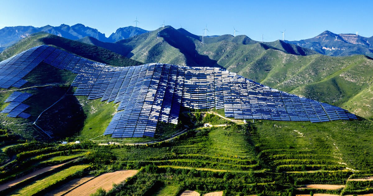 Solar Panels Drop to 12 Cents Per Watt, 98% Cheaper in 26 Years