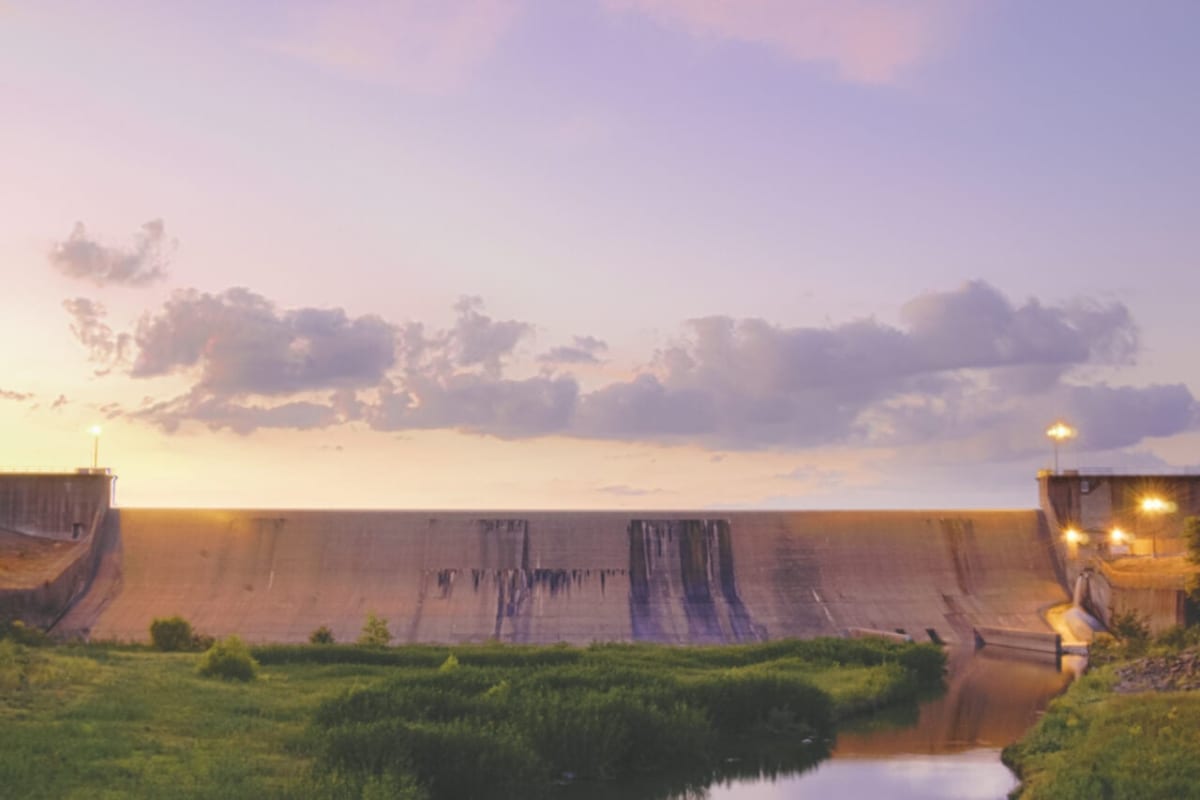 Scientists Crack Why Ice Floats in Major Water Discovery - Image 5