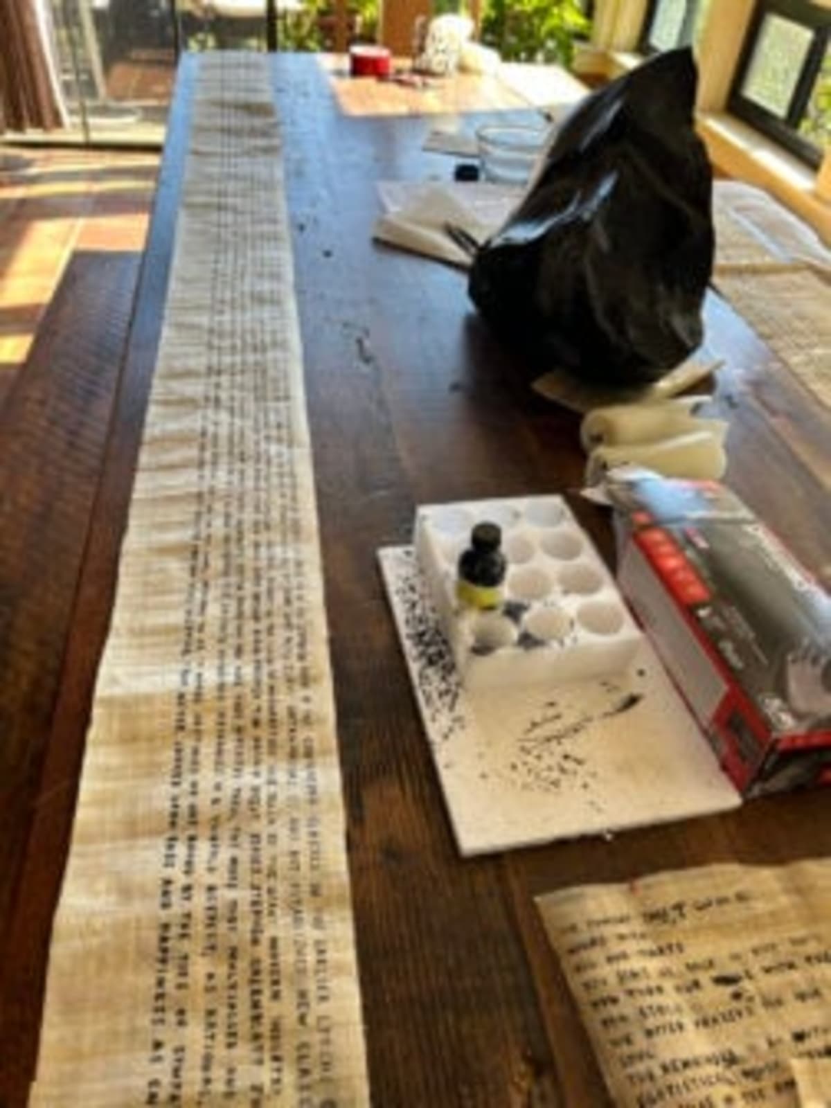 Scientists Unlock 2,000-Year-Old Scrolls With Lead Ink - Image 4
