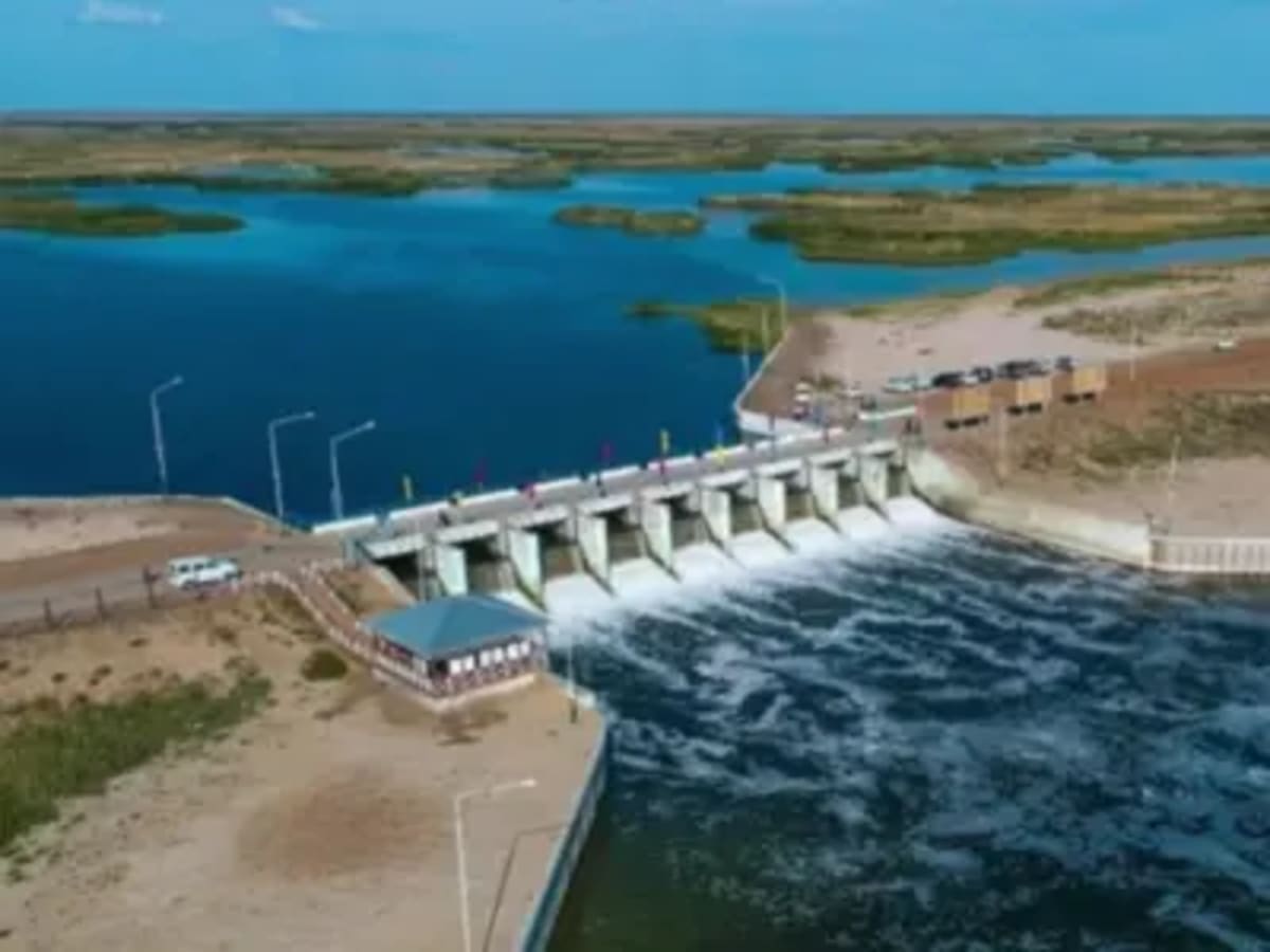 Kazakhstan Brings the North Aral Sea Back to Life - Image 2
