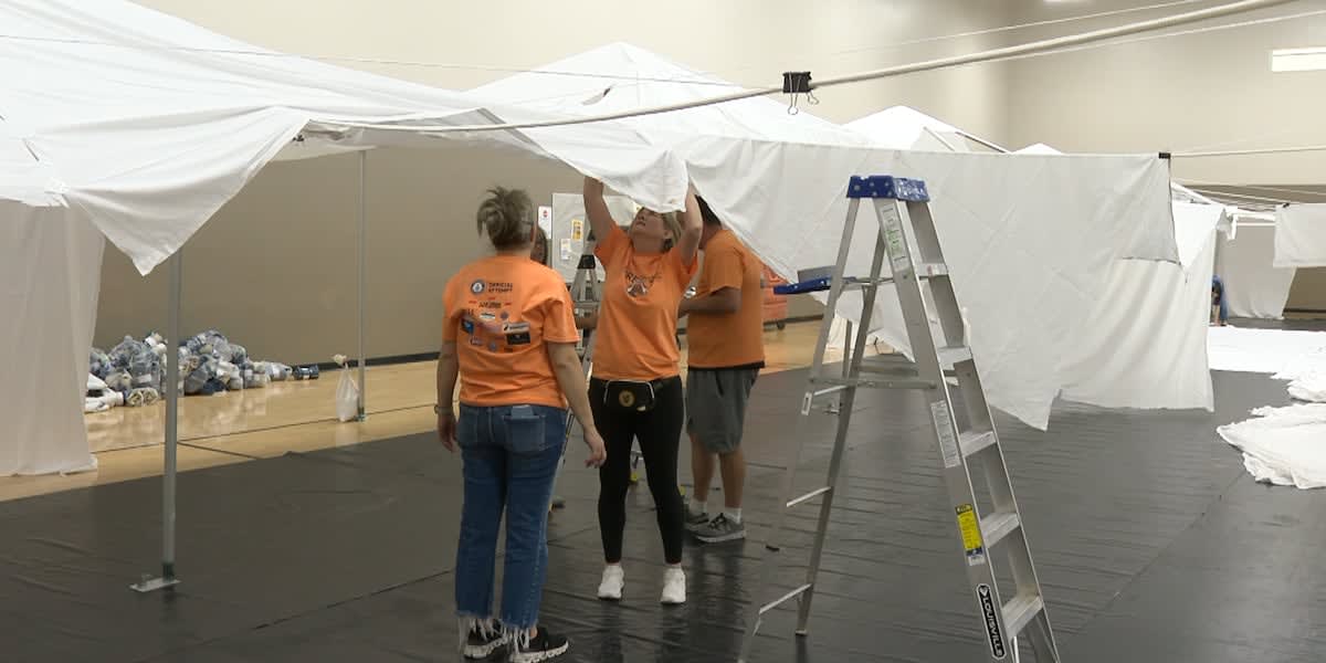 Nevada Builds Record Blanket Fort for 150 Foster Kids