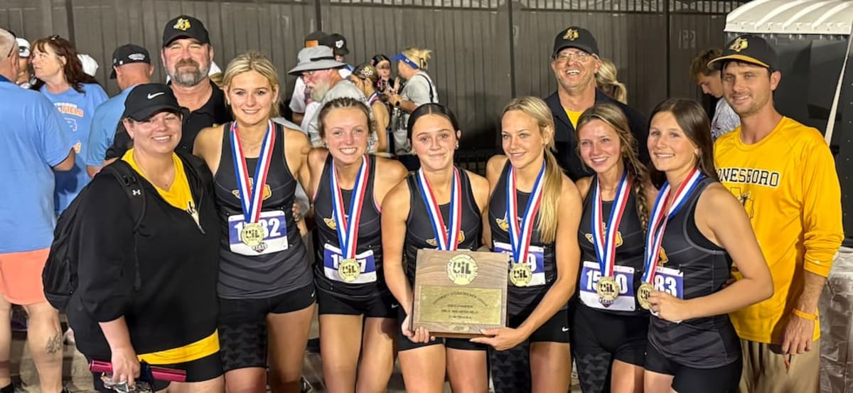 Texas Sisters Win State Title, Break School Record Together - Image 5