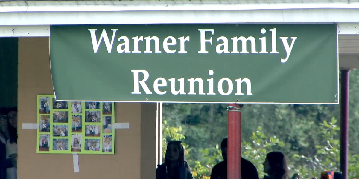 This Family Has Reunited Every Year for 105 Years