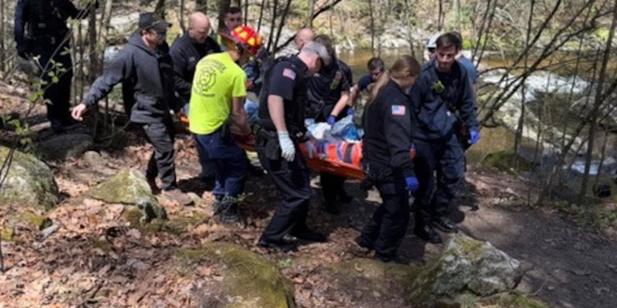 Mom and Kids Help Save Hiker Trapped in Gorge