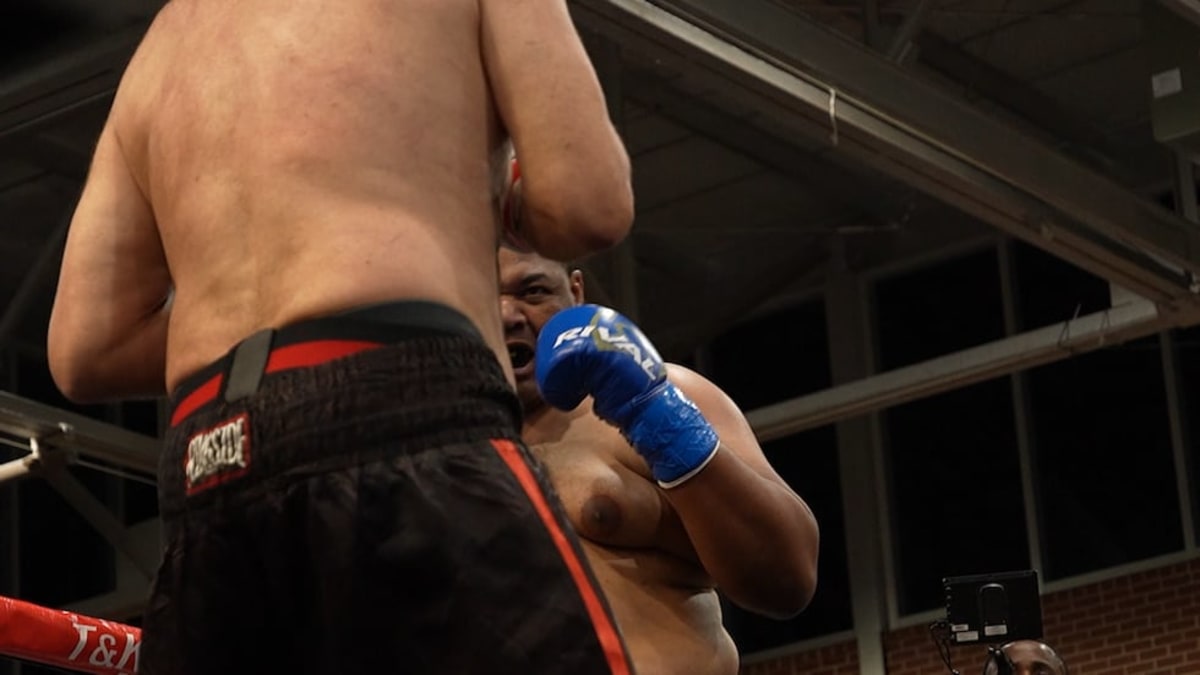 Police Chief, 60, Sets World Record in Boxing Victory - Image 4