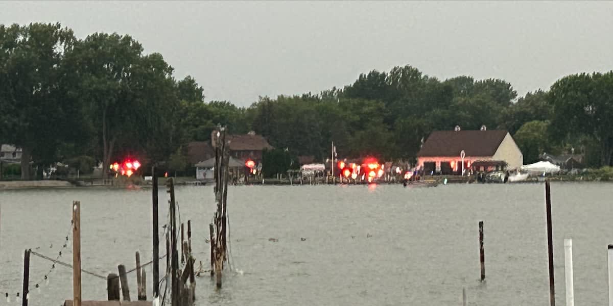 Bystander Rescues Three from Burning Boat on Ottawa River