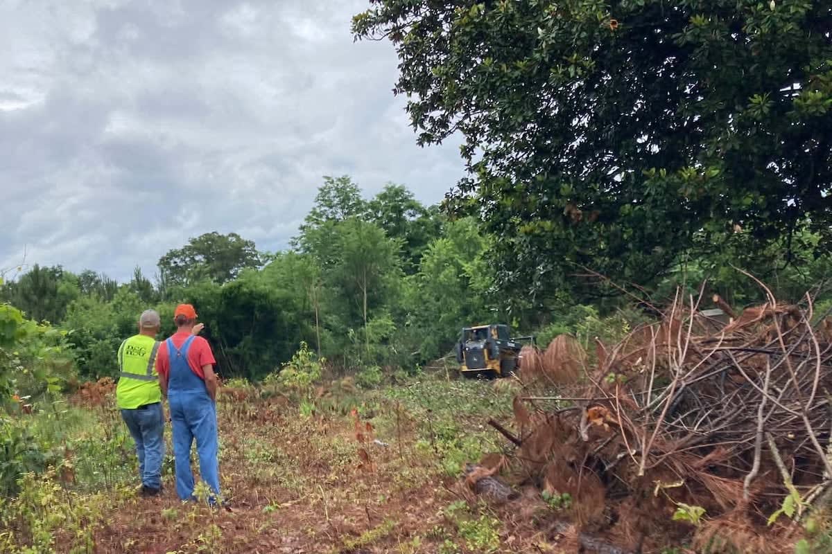 Company Donates Equipment to Restore Historic TN Cemetery - Image 5