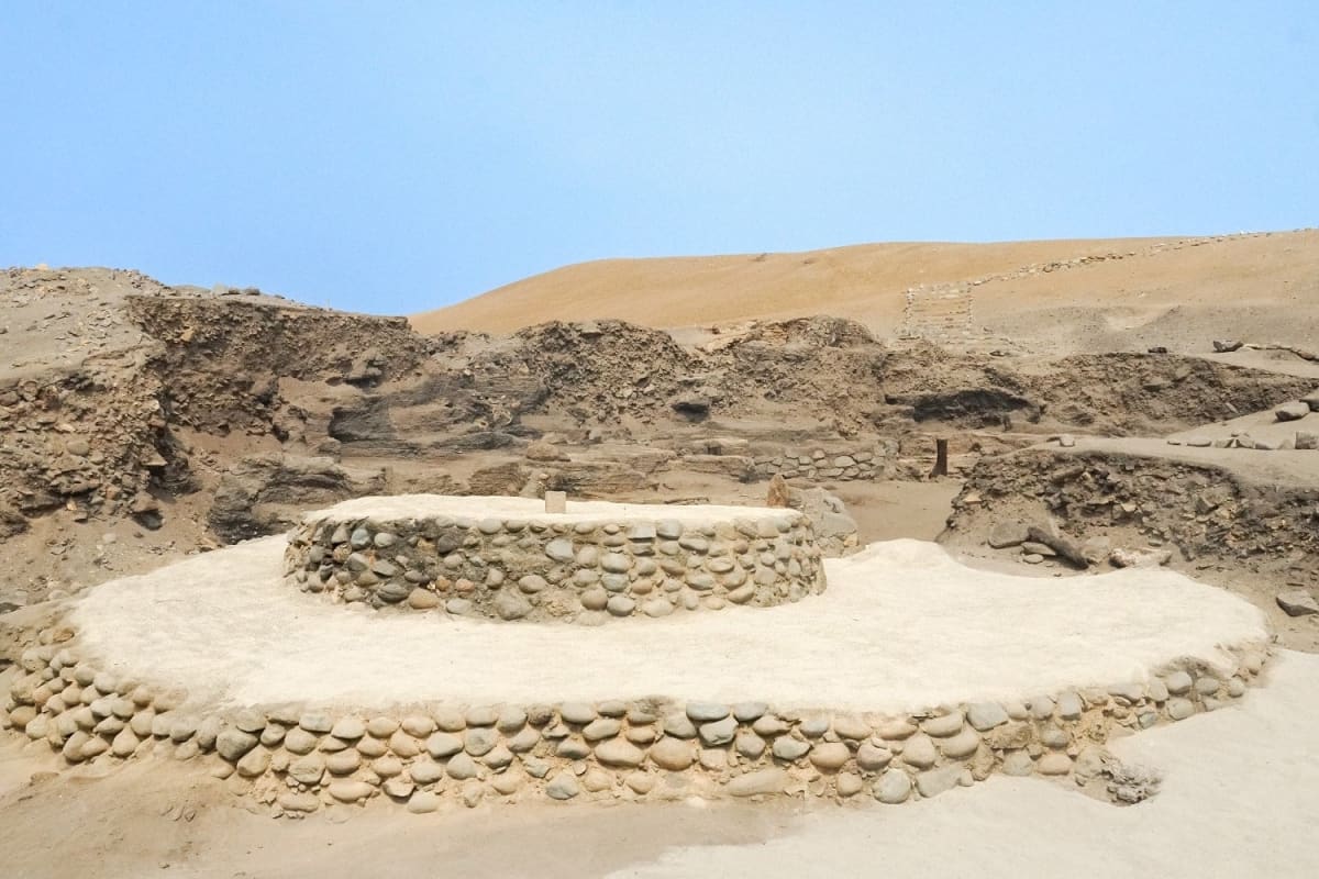Peru's 5,000-Year-Old Sky Observatory Discovered - Image 2