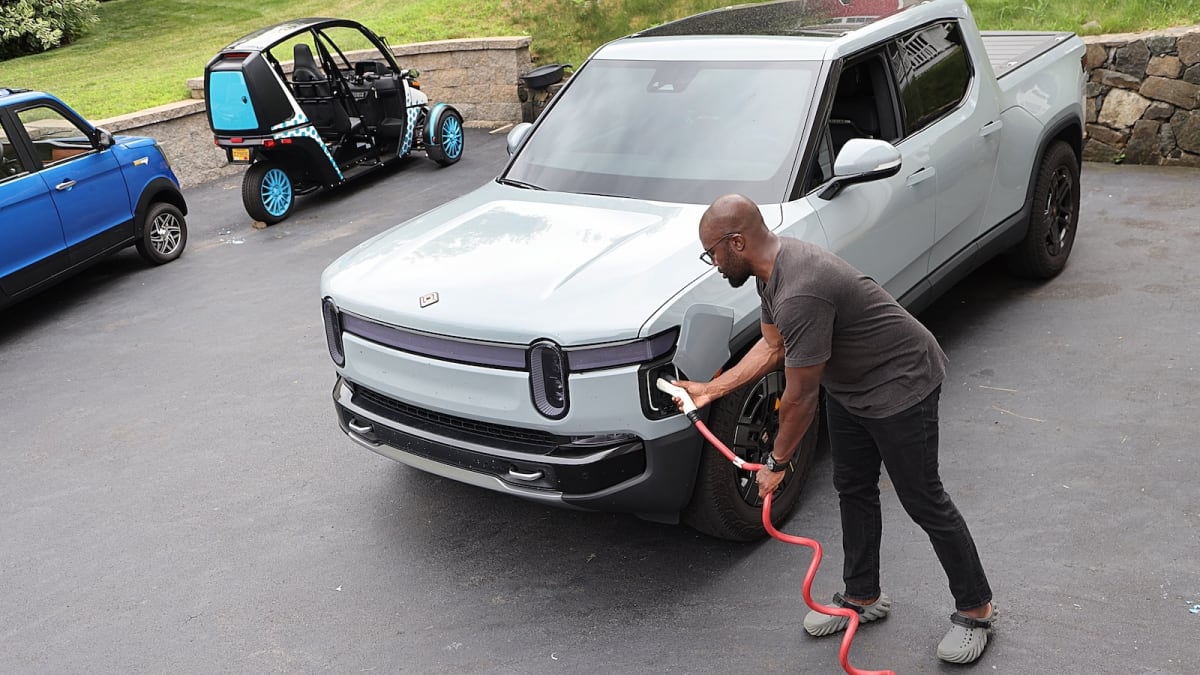 EVs Could Power Homes and Stabilize America's Grid