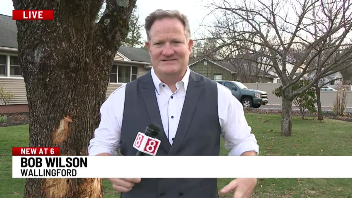 East Haven Volunteers Repair Vietnam Veteran's Home for Free - Image 5