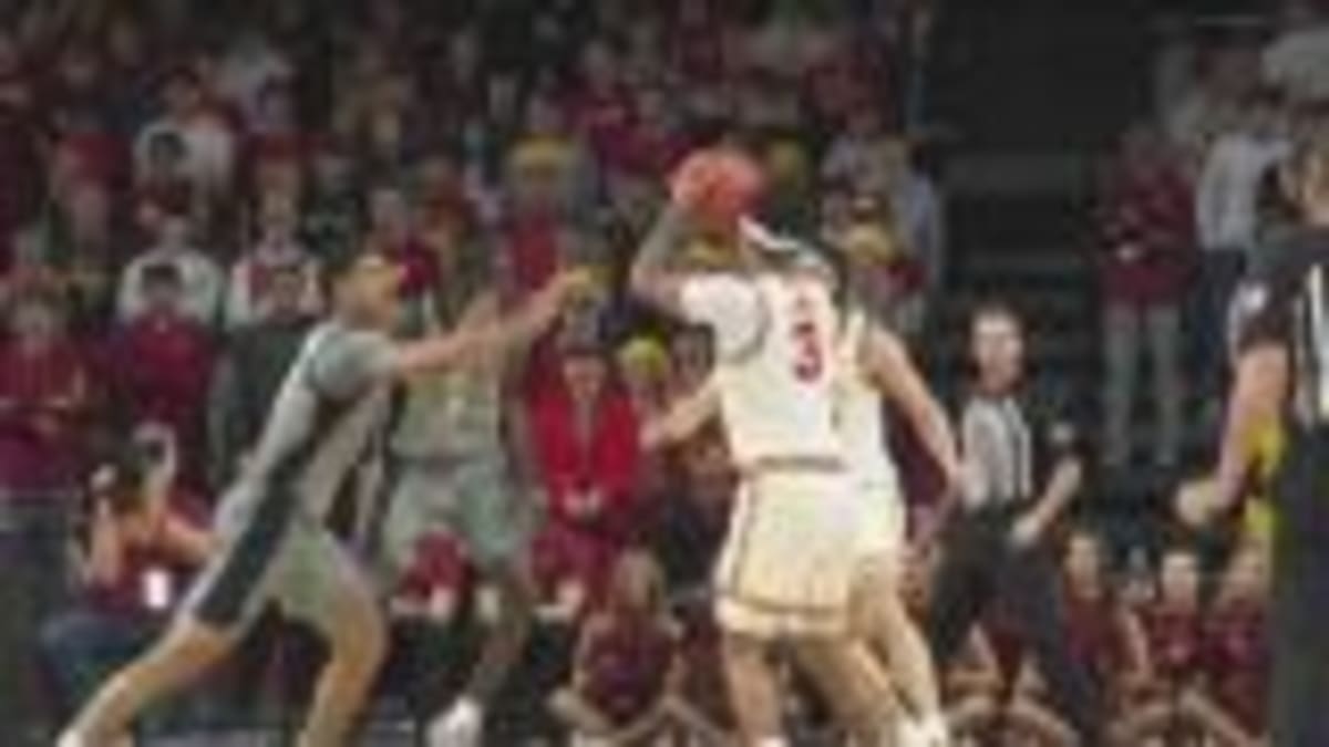 14-Year-Old Cancer Survivor Designs Shoes for Iowa Team - Image 5