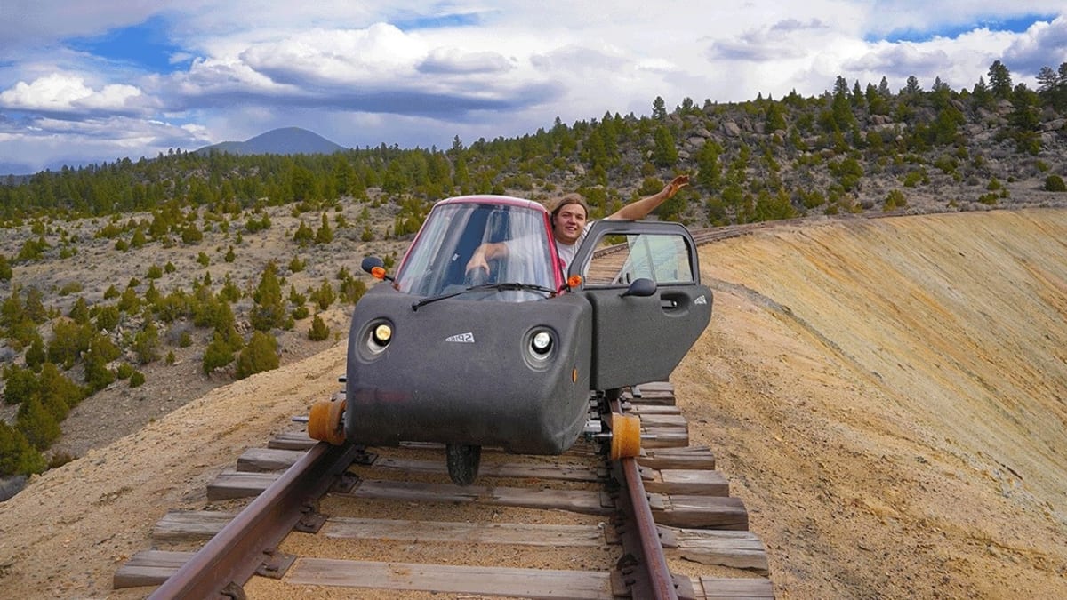 DIY Electric Rail Car Explores Abandoned Western Tracks