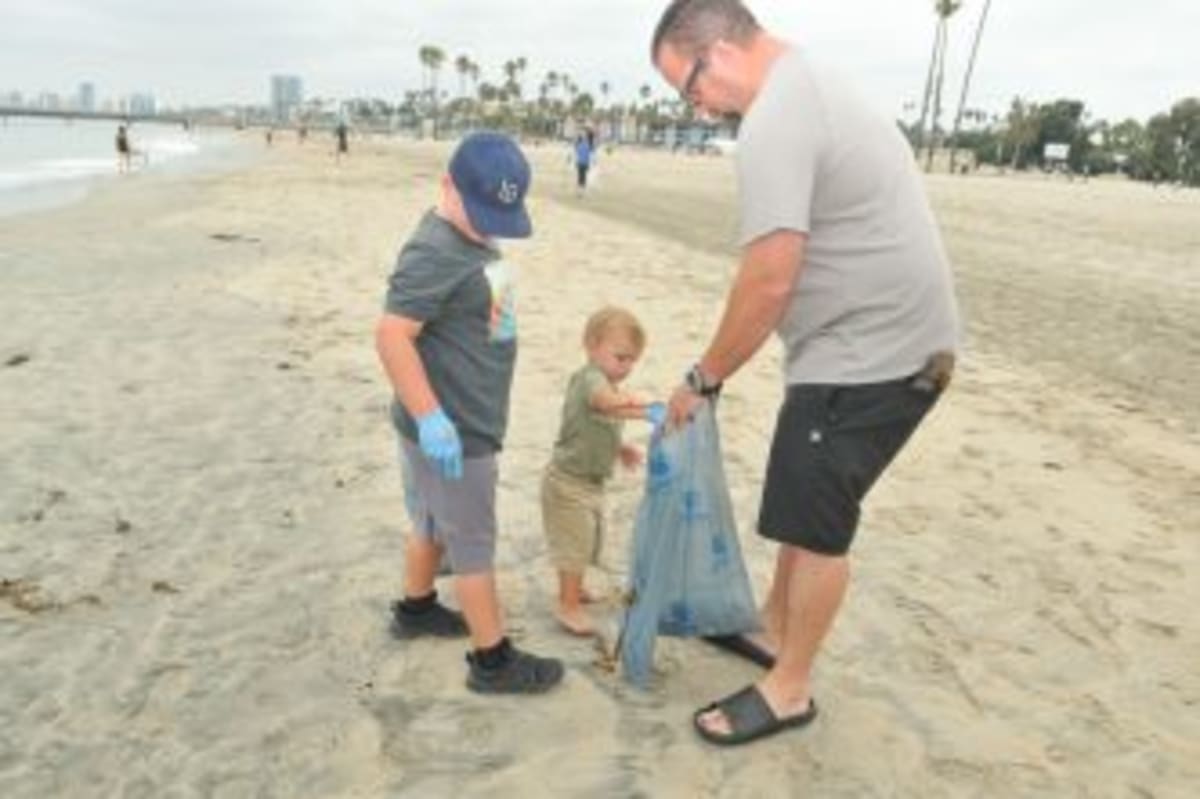 Long Beach Doubles Cleanup Sites for Coastal Celebration - Image 2