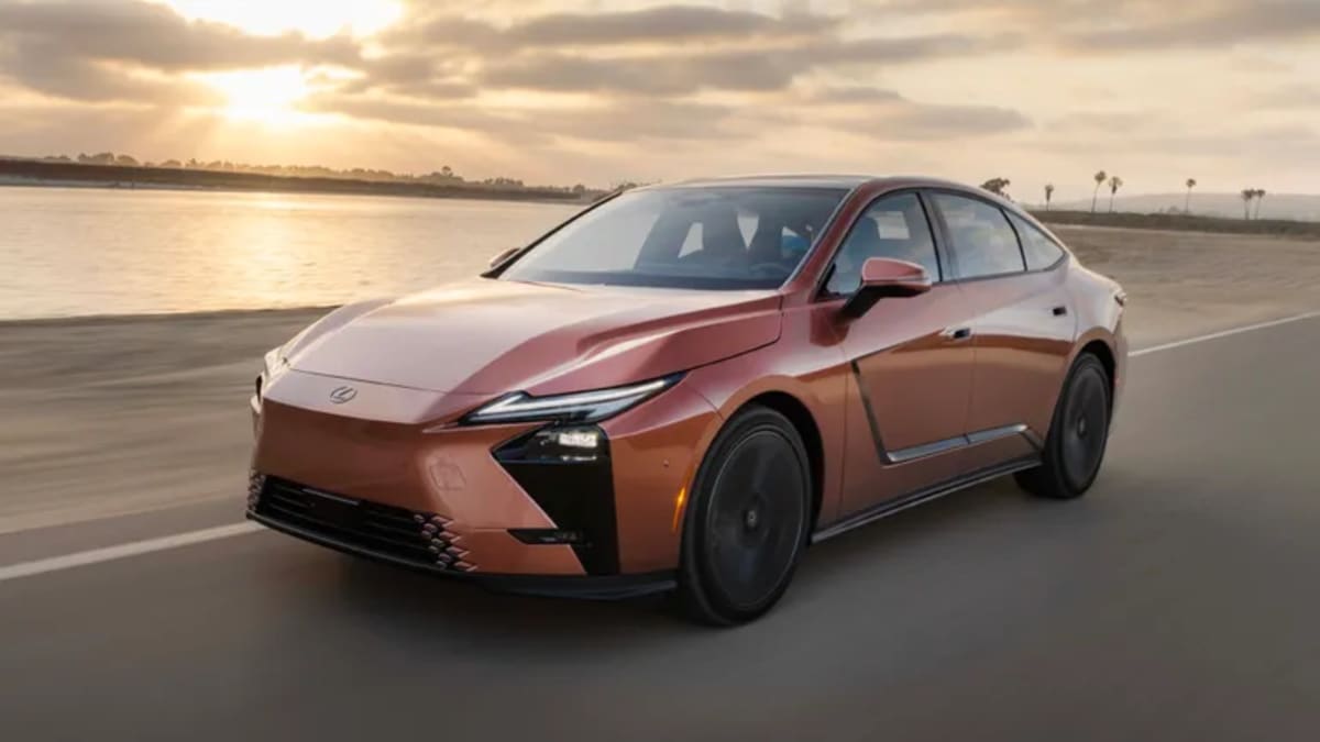 Lexus ES EV Makes Luxury Electric Cars More Affordable - Image 2