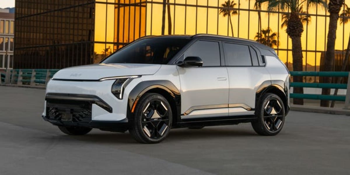 Kia's New EV3 Starts at $31,385 With 321-Mile Range - Image 2