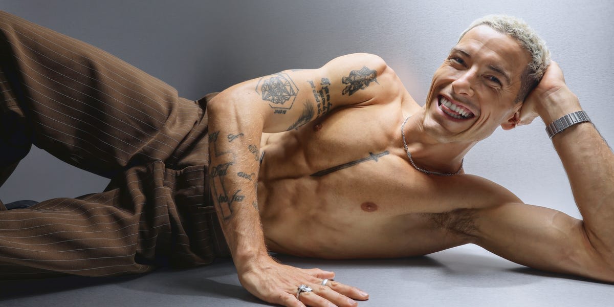 Actor Taz Skylar performing martial arts kick training for Netflix One Piece series