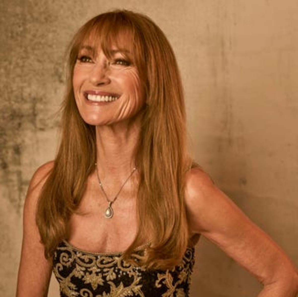 72-Year-Old Breaks Fitness Record After 3 Hip Replacements - Image 5