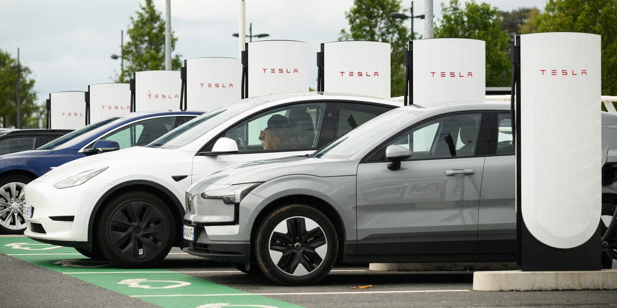 EV Owners 22% Happier Than Gas Car Drivers, Study Finds