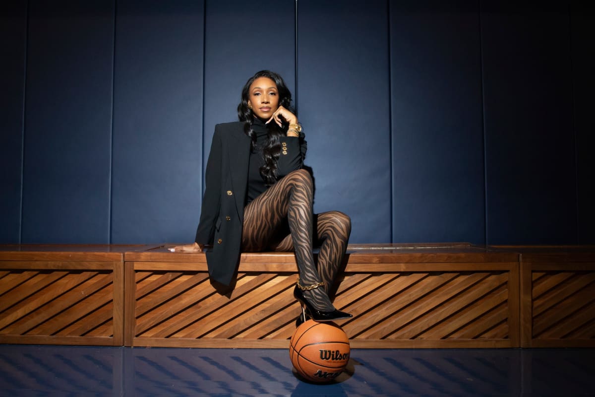 Maria Taylor Hosts Super Bowl After IVF Journey to Motherhood - Image 4