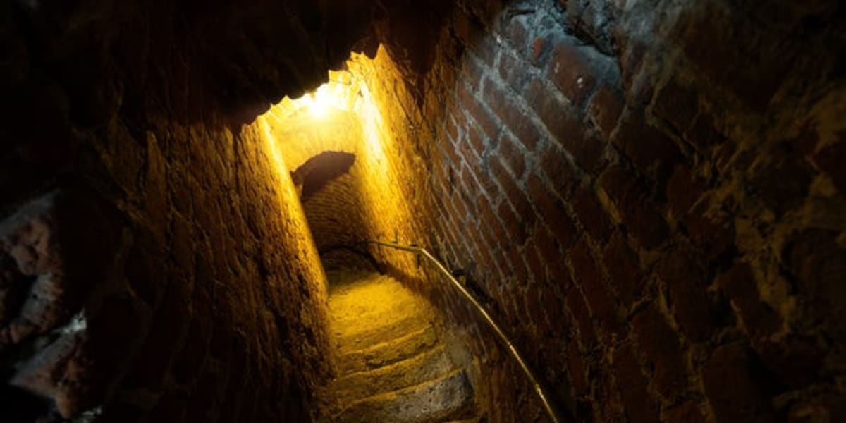 Church Repairs Reveal 1,500-Year-Old Burial Vault in France - Image 2